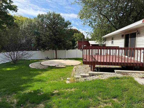 2nd image of 2913 Harriman Ln