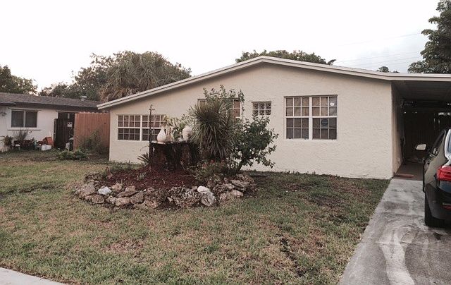 1st image of 5931 NW 42nd Ave