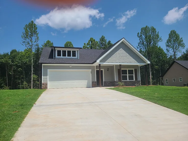 267 Cool Springs Rd — Photo 2