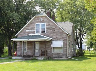 111 Hickory St, Chesterfield, IL 62630