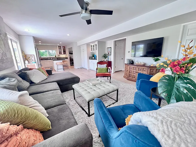 753 Val Sereno Dr — Photo 5
