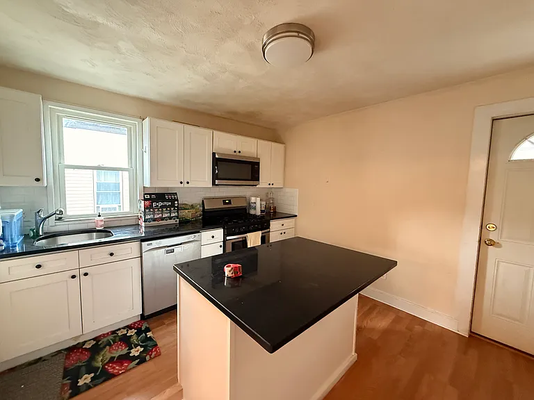 99 Norfolk St #3 — Photo 18