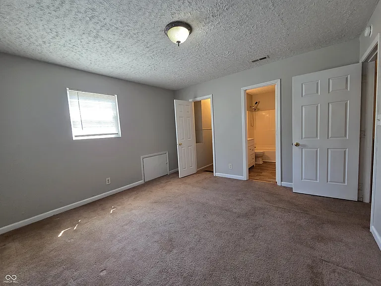 3845 Asbury St — Photo 13