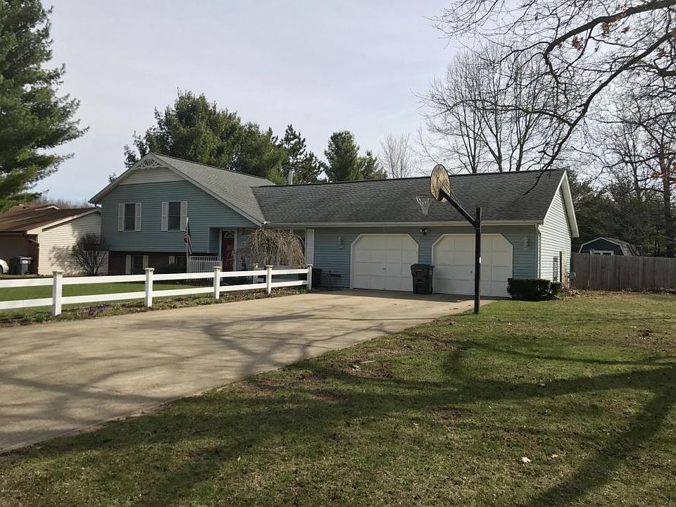 1st image of 34082 Vauxhill Dr