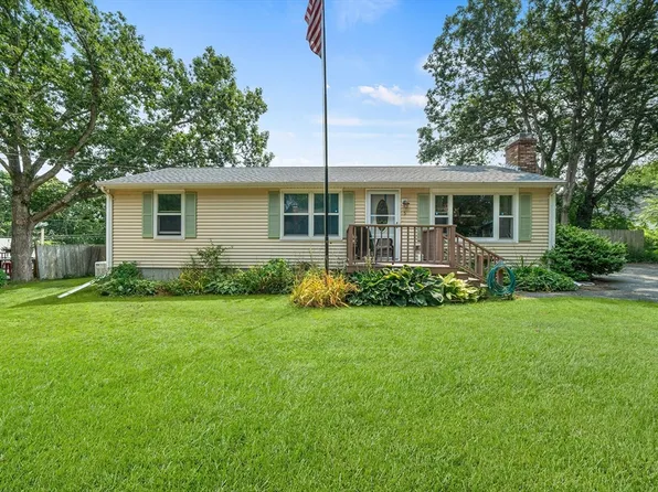 5 Fox Run Rd, Bourne, MA 02532