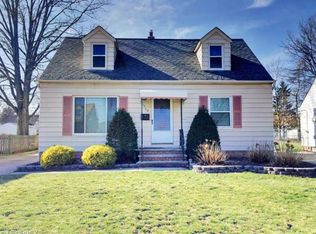 1350 Washington Blvd, Mayfield Heights, OH 44124