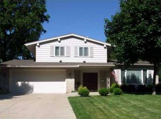1803 Cherrylawn Dr, Toledo, OH 43614