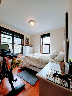 Rented by Compass | media 21