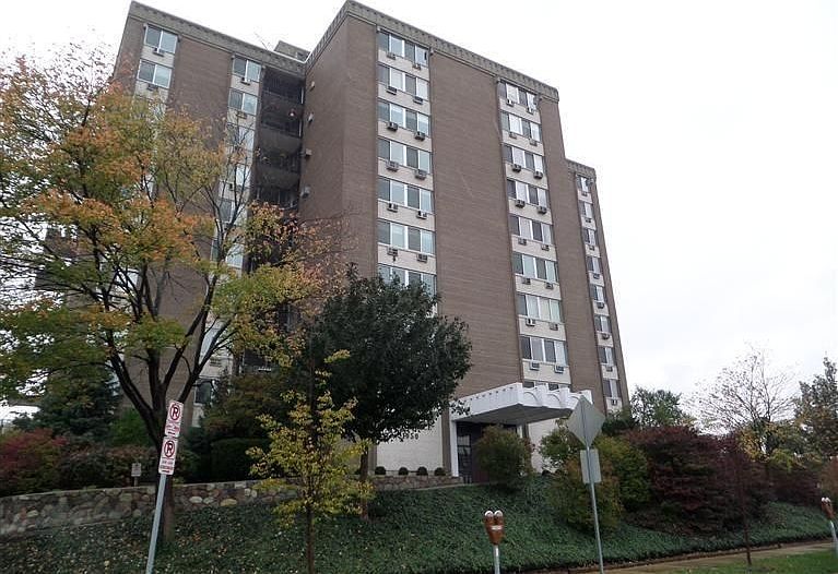 1st image of 1050 Wall St APT 9E