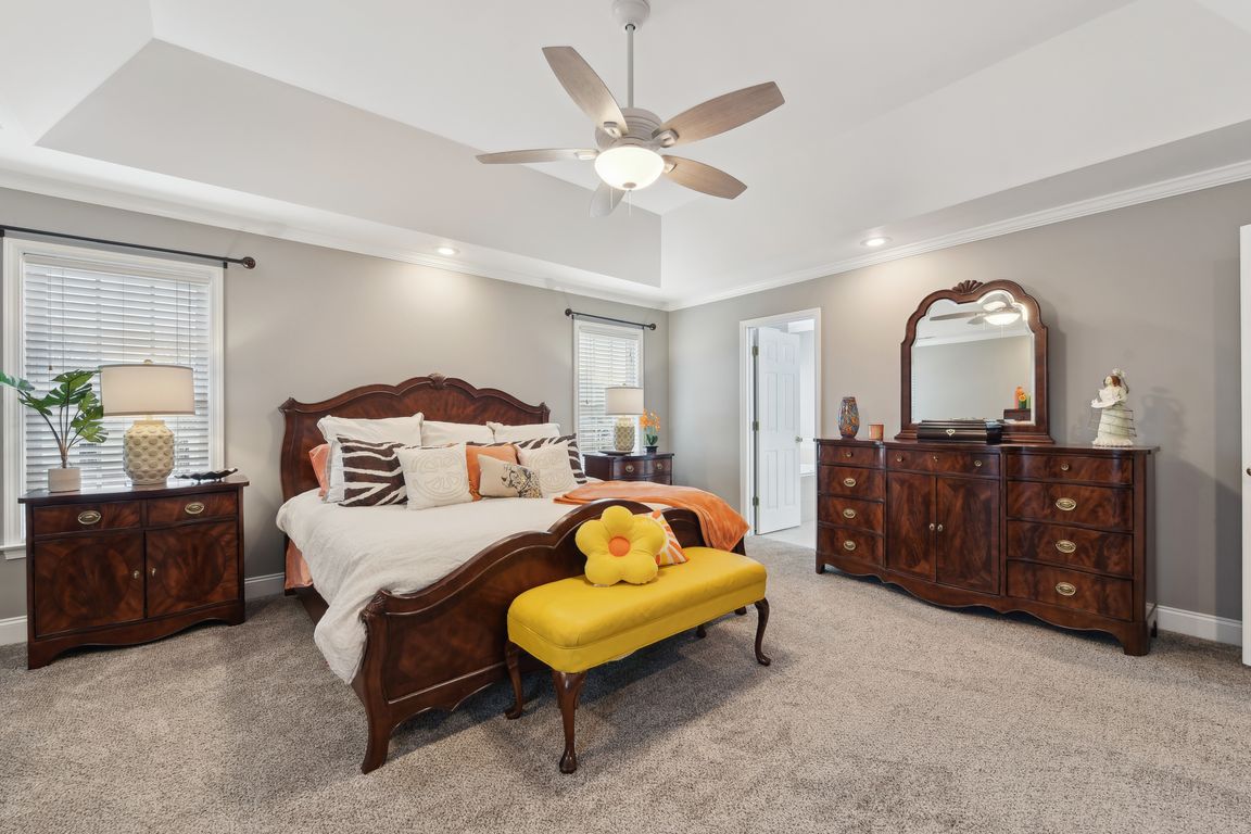 Knoll Ridge Ct-025.jpg