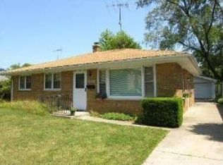 2045 Linden Ave, Waukegan, IL 60087