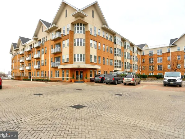 23 Pierside Dr Unit 205, Baltimore, MD 21230