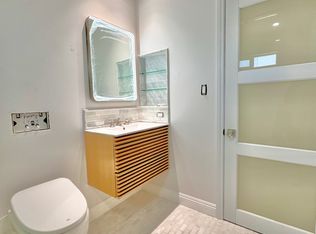12411 Greene Ave #B, Los Angeles, CA 90066