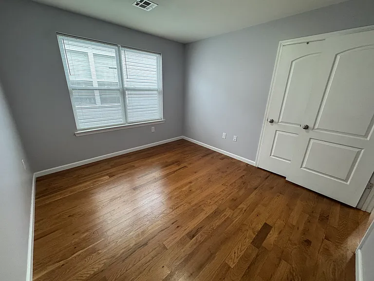 301 N 13th St #2 — Photo 21