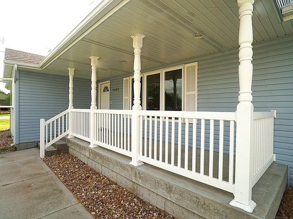 5th image of 4005 Indianhead Dr
