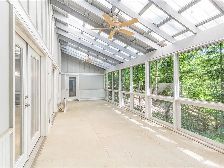 6567 Tahiti Way — Photo 16