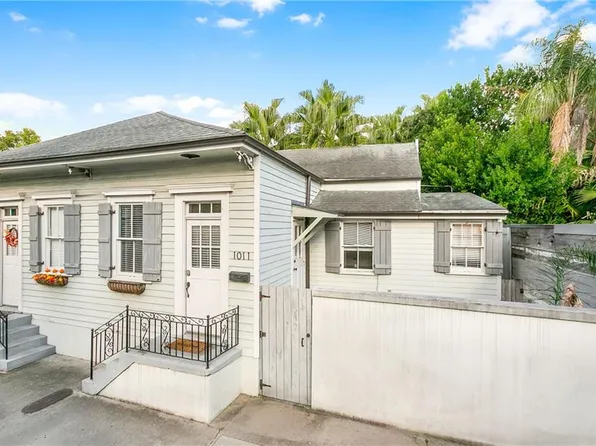 1011 Toledano St, New Orleans, LA 70115