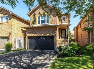 2054 Westmount Dr, Oakville, ON L6M3P2