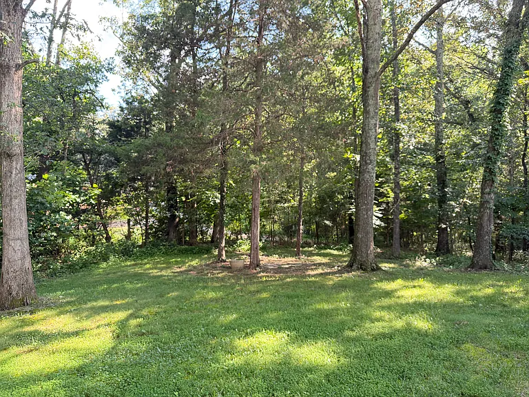 271 Warbler Rd — Photo 3
