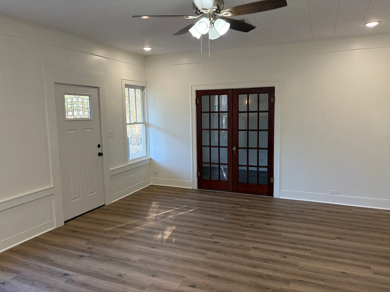 3 bed, 2000 sqft, $1,500 — Photo 4
