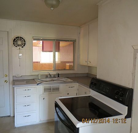2nd image of 5023 S Steele St