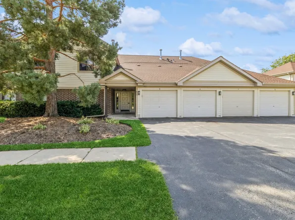 830 E Carriage Ln Unit 7, Palatine, IL 60074