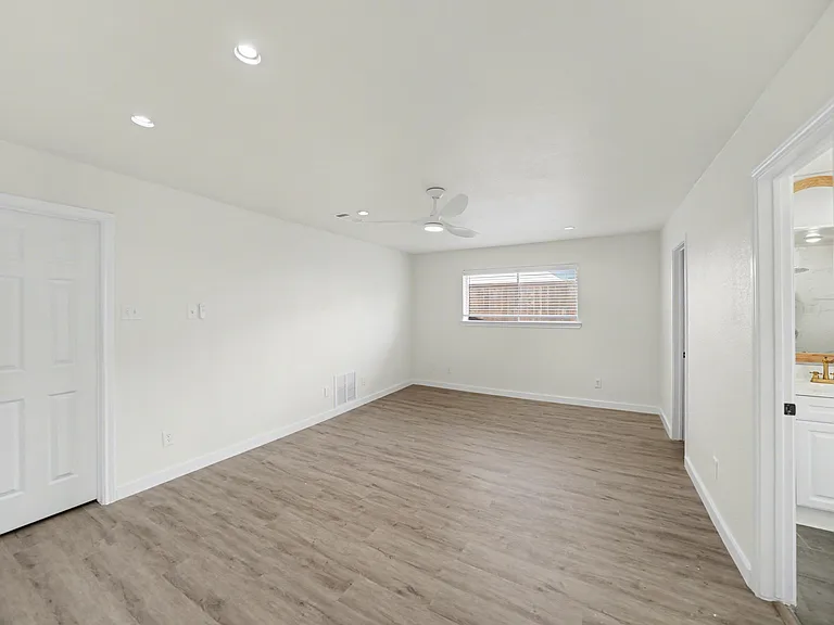 3204 Lynbrook Dr — Photo 14