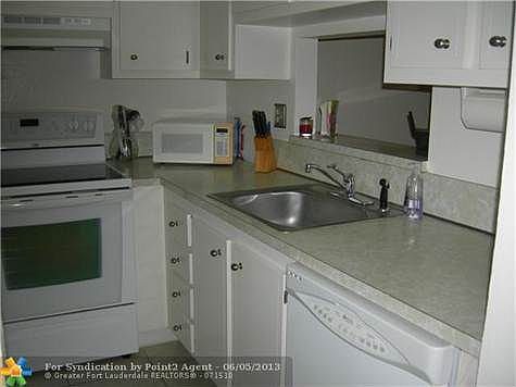 3rd image of 4806 NW 36th St APT 409