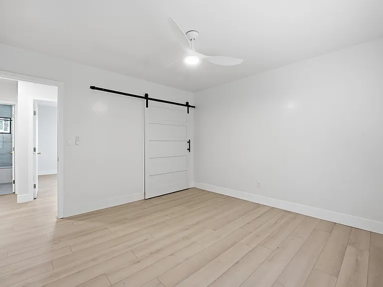4553 North Ave #4551.5 — Photo 10