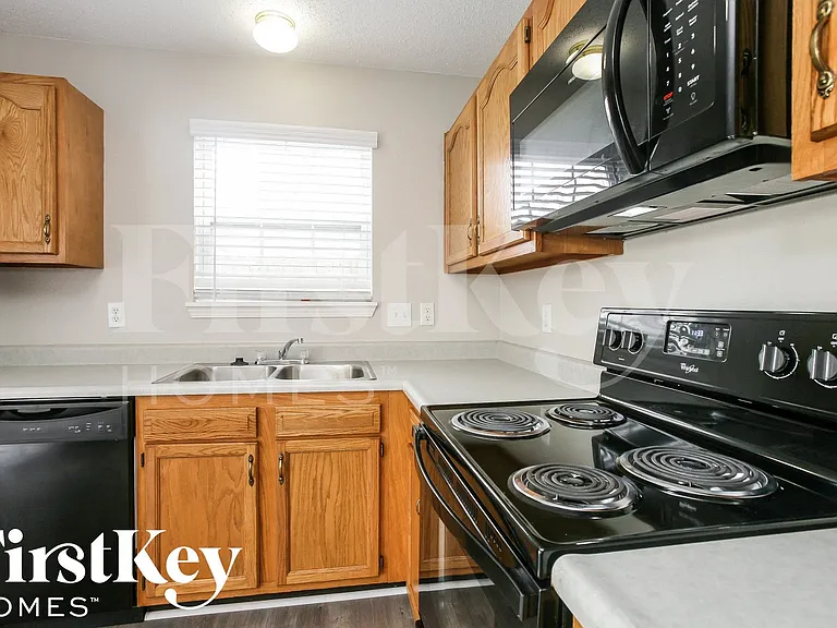 11334 Smoothbark Dr — Photo 4