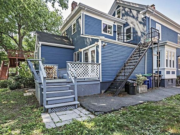 3rd image of 34 Everett Ave