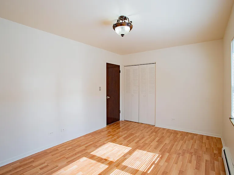10483 Touhy Ave #2W — Photo 8