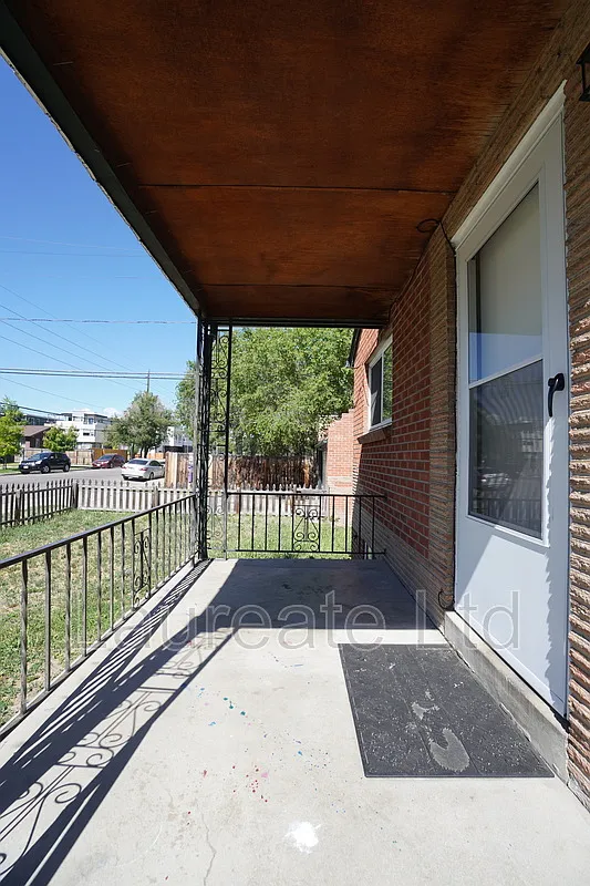 4 bed, 2.0 bath, 1700 sqft, $2,595 — Photo 2