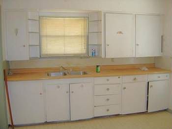 2nd image of 1105 Jerome Ave
