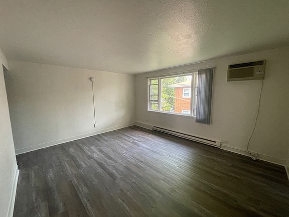 Living Room + High-Mount AC