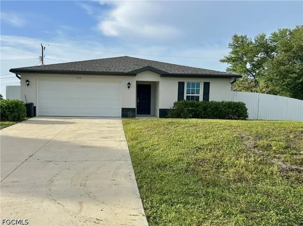 1713 NE 26th Ter, Cape Coral, FL 33909