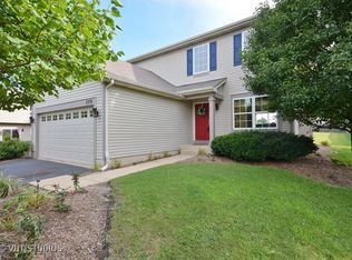 2376 Lundquist Dr, Aurora, IL 60503