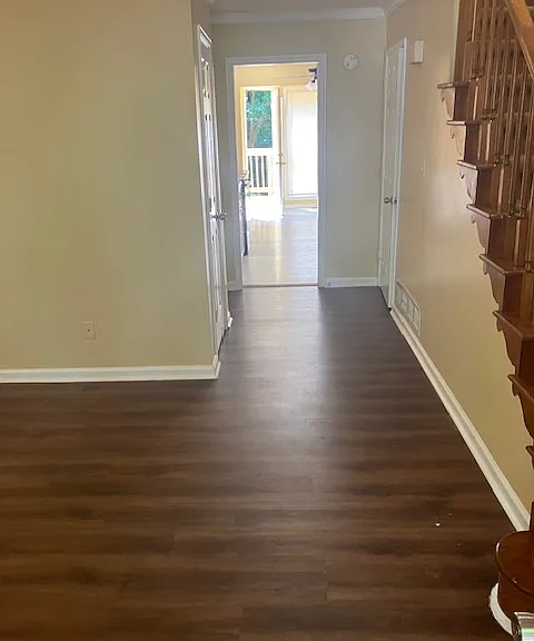 7157 Williamsburg Dr — Photo 1