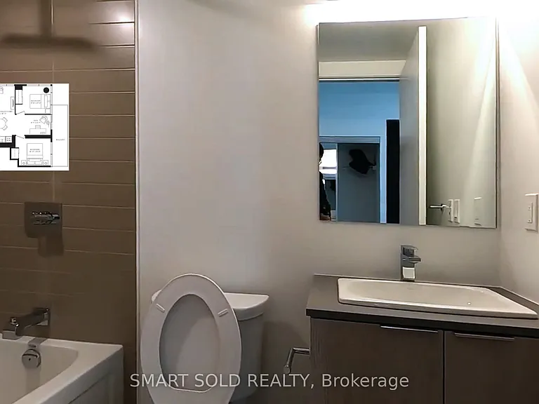 501 Yonge St #1105 — Photo 12