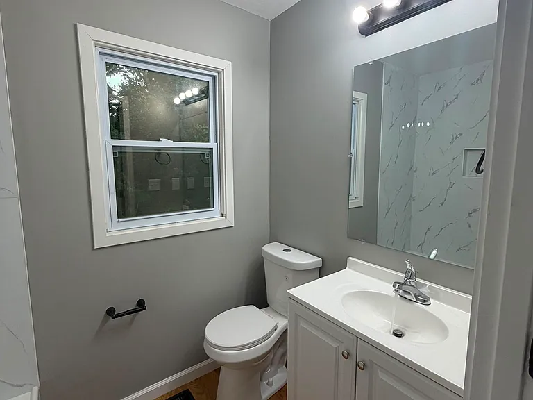 5219 W Mooresville Rd — Photo 9