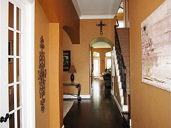 3rd image of 25415 Greenwell Springs Ln
