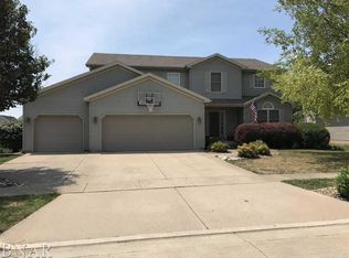 1303 Cashel Dr, Bloomington, IL 61704