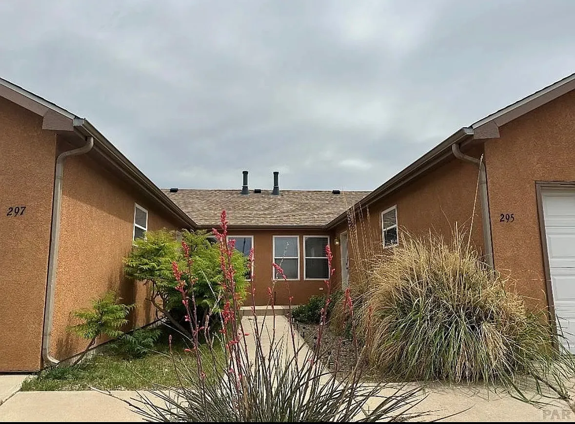 3 bed, 1192 sqft, $1,750 — Photo 1