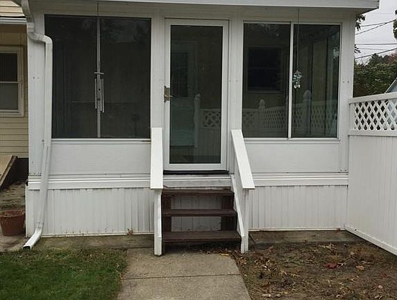 5th image of 334 E Central Ave
