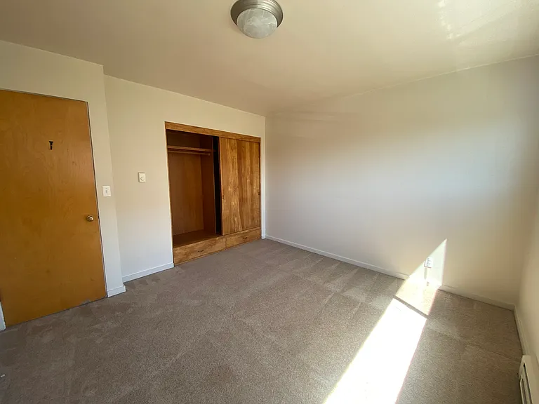 Cortina Apartments — Photo 10