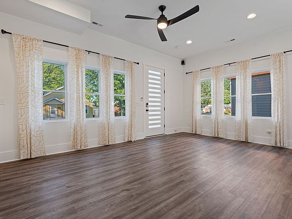 5th image of 203 Nelson St