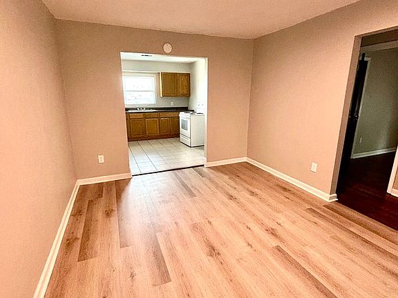 2nd image of 701 Airport Rd #11