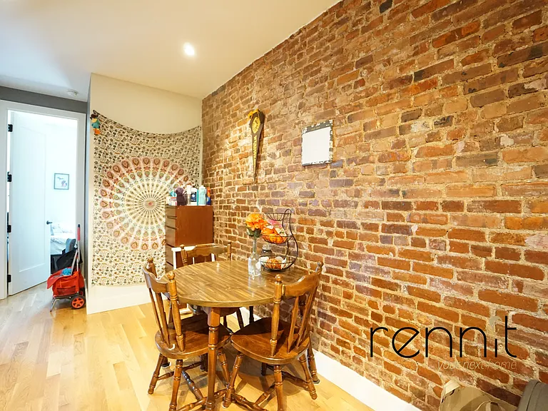 638 Wilson Ave #2L — Photo 17