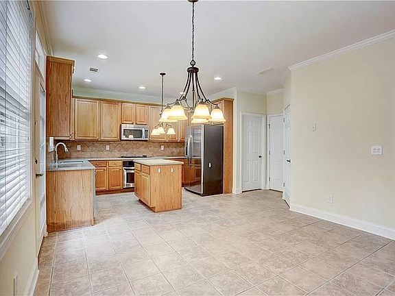 3rd image of 3539 Estates Landing Dr NW