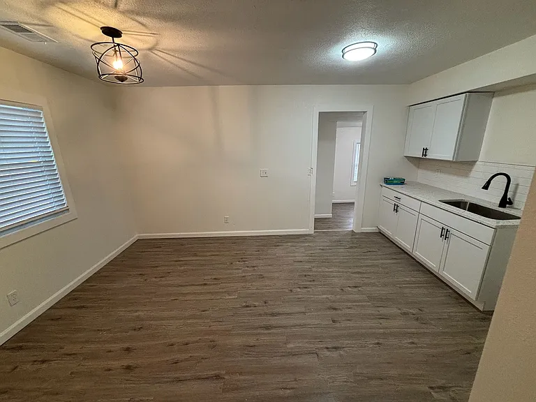 314 W Insley Ave — Photo 10